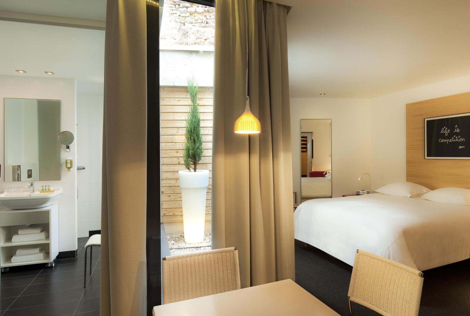 Hotel Le Pavillon 7 Obernai Exterior photo